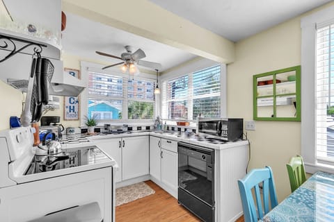 Kitchen - Upper Level