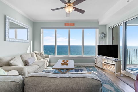 Welcome to Regency Isle 1202!