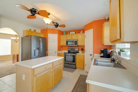 Kitchen | 1st Floor | Cooking Basics | Dual Coffee Maker | Toaster | Blender