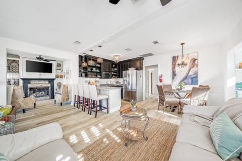 Living Room | Central A/C & Heat | Free WiFi