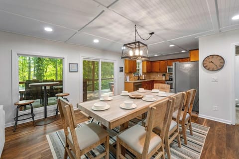 Plenty of seating at the dining room table