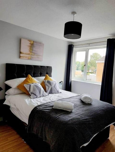 Bedroom 03 - Double Bed