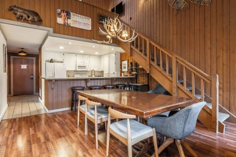 Dining table w/ seating for 8