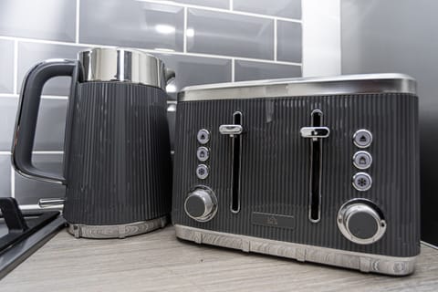 Everything guests need for quick breakfasts and hot drinks throughout their stay.