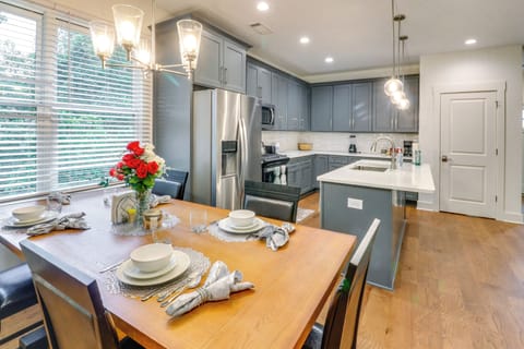 Dining Area | 1st Floor