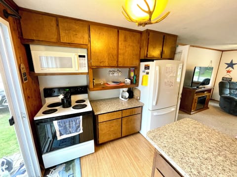 Cabin 1 Kitchen