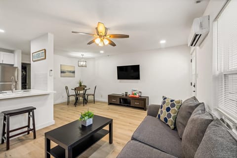 Perfectly designed to accommodate all your family and friends comfortably.