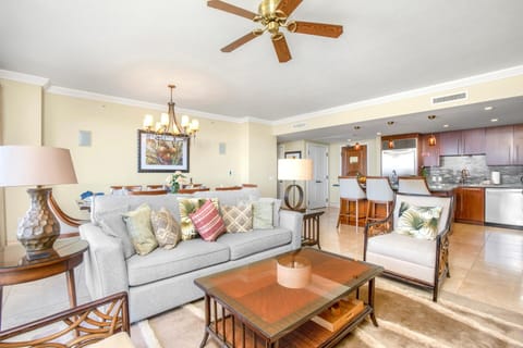 Soft pillows, salty air, and serious relaxation, this living room brings the island calm indoors HKK-829