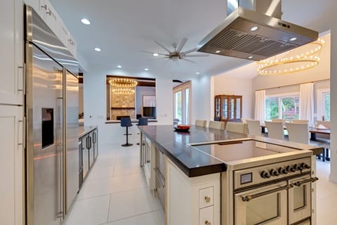 Norwalk Vacation Rental | 7BR | 4.5BA | 5,000 Sq Ft | 3 Steps to Enter