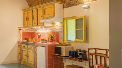 Fully equipped kitchen with Nespresso machine