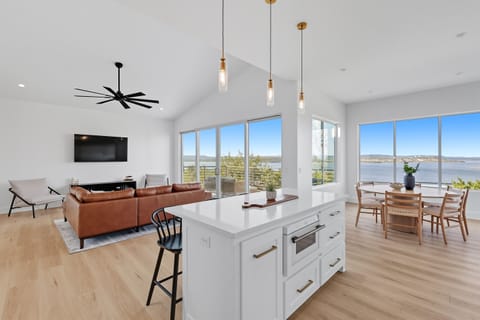 Open Concept with full lake views