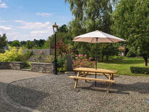 Outdoor | Aeron Villa, Tregaron