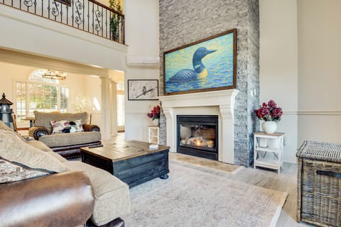 Living Room | Fireplace | Central A/C | 1st Floor