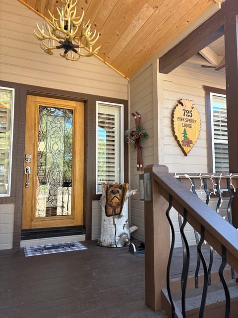 Welcome to Pine Spruce Lodge