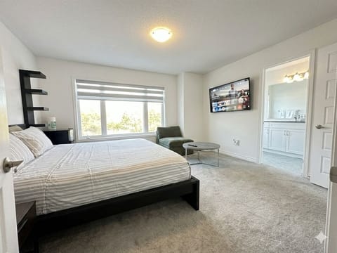 Master bedroom ensuite