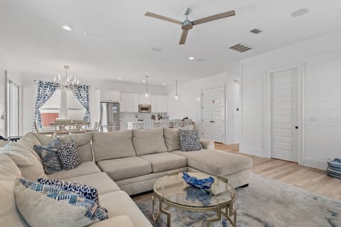 Living room to kitchen