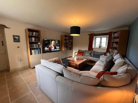 PHOTO-2025-10-29-11-10-23 2