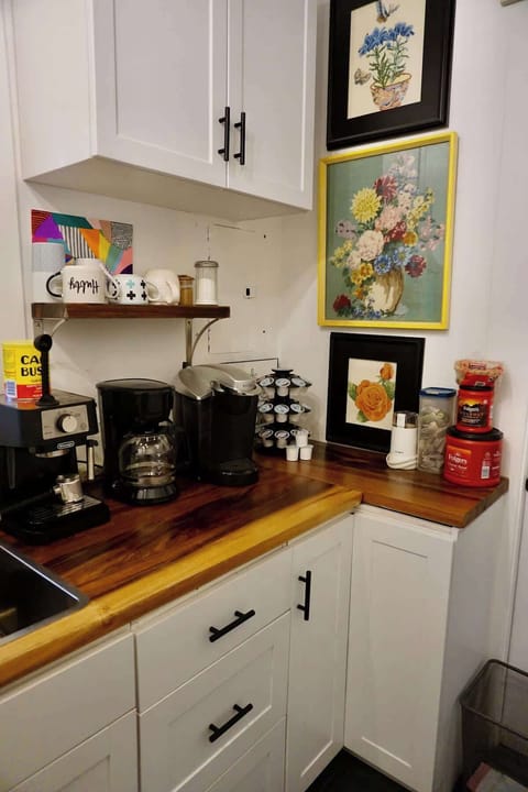 For our coffee enthusiasts, you can find this deluxe in the laundry room, next to the dining area.