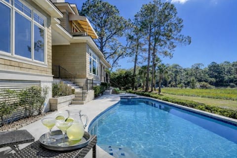 3 Gull Point - Pool Side View of the March