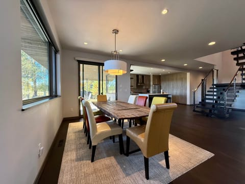 Image picker 98B53C9E CC7E 4EE8 95E8 5DFB11A6B0E1 42799 000024C156A69087