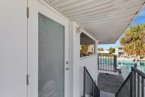 Keys Breeze 2 Bedroom / 2 Bath Half Duplex with Dockage & Cabana Club Membership House in Key Colony Beach