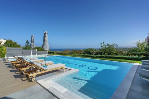 Amazing views from private pool