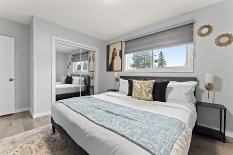 comfortable king size bed for your comfort