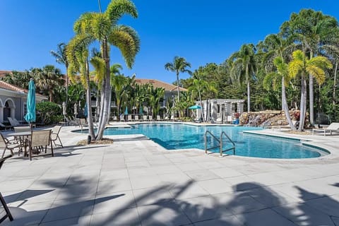 Welcome to Paradise !