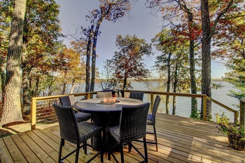 Crosby Vacation Rental | 5BR | 3BA | 3,500 Sq Ft | Stairs Required