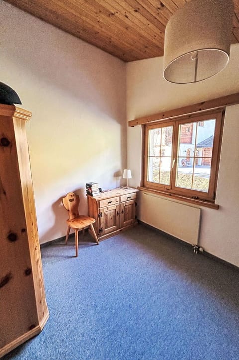 Flooring, Wood, Floor, Interior Design, Ceiling, Room, Wood Stain, Hardwood, Wood Flooring, Apartment