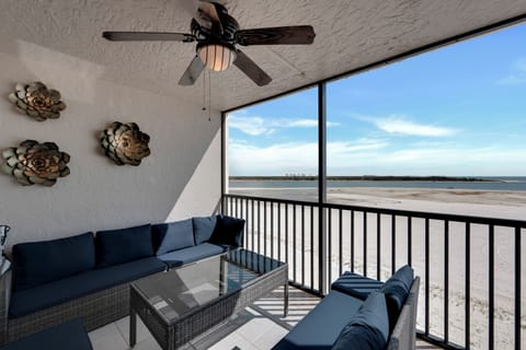 Direct gulf view Fort Myers Beach condo rental