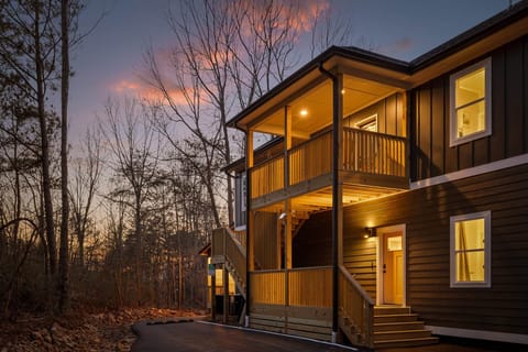You are renting both of these top two floors of this home.