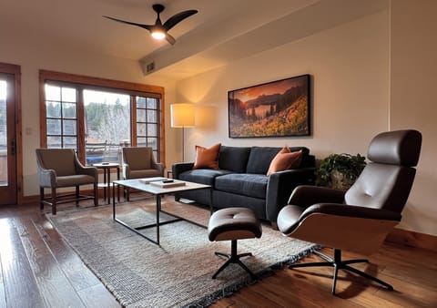 -Roku smart TV with streaming
-Family friendly with board games