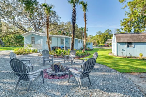 Homosassa Vacation Rental | 3BR | 2BA | Steps Required | 1,000 Sq Ft