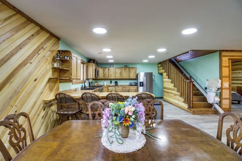 Dining Table | Breakfast Bar | Dishware/Flatware | 1st Floor