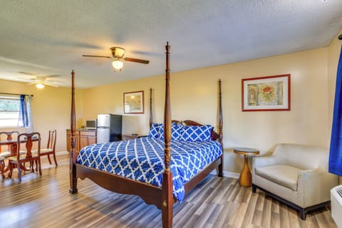 Sebring Vacation Rental | Studio | 1BA | 500 Sq Ft | 2 Steps to Access