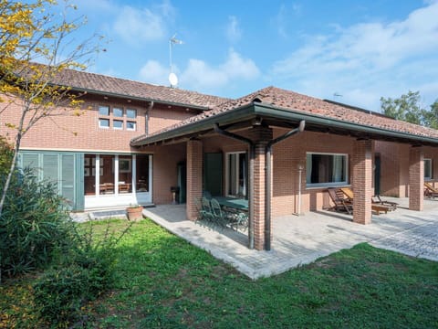 Shade, Cottage, Yard, Backyard, Garden, Estate, Garden Buildings, Outdoor Structure