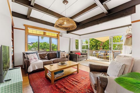 Cabbage Tree Cottage