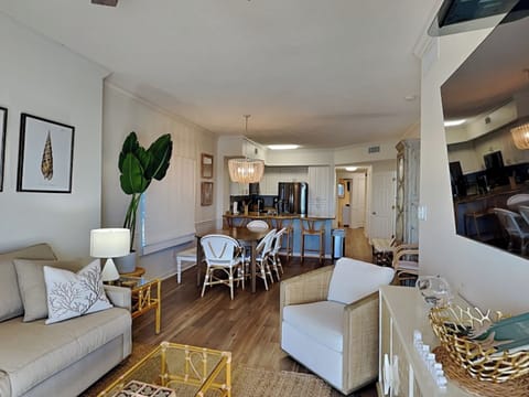 Living Area - Open Floor Plan