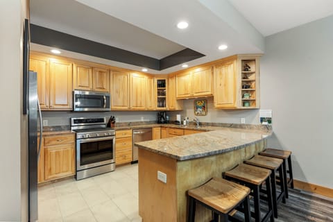 Fully Stocked Kitchen