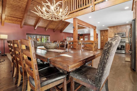 Rustic Ridge Manor-112