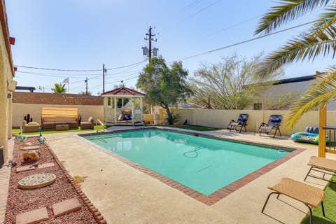Lake Havasu City Vacation Rental | 3BR | 2BA | 1,781 Sq Ft | 3 Steps to Access