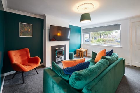 Osprey Drive, Blyth - Host & Stay