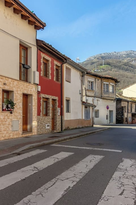 Disfruta de nuestra Casina al pie de los picos principales del Principado de Asturias