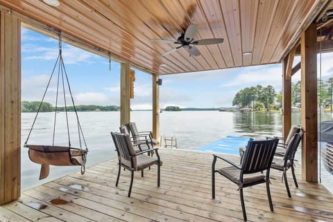 Dock View
