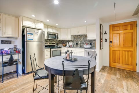 Main Kitchen & Dining Area | 1st Floor | Dishwasher | Central Heating