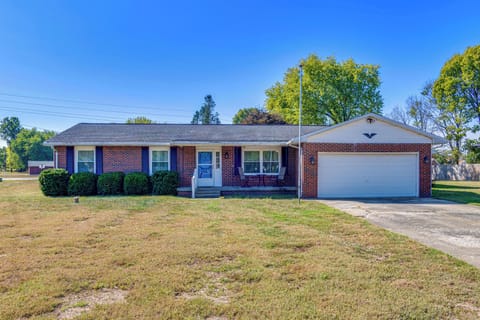 Terre Haute Vacation Rental | 3BR | 2BA | 1,358 Sq Ft | 3 Steps to Enter
