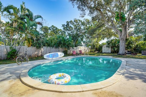 Pool | Yard | Bicycle & SUP