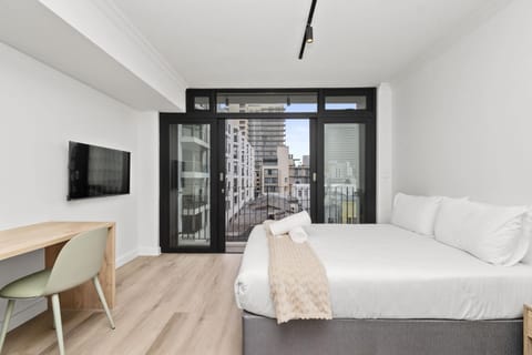 Studio Luxe at The York – Gym & Wi-Fi (31920)