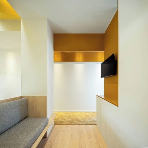 Living room image 1